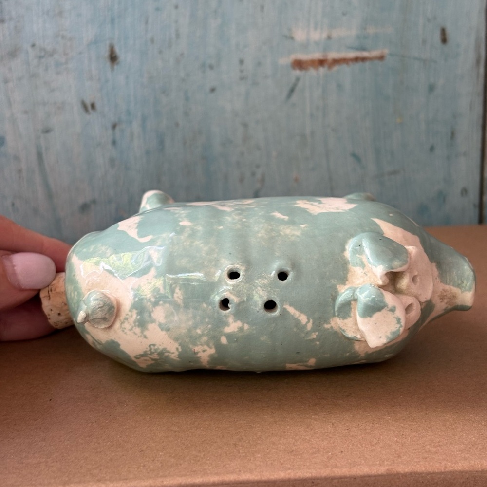 Hand-Crafted Ceramic Piggy Salt Shaker in Green and White - Picture 6 of 8